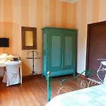 Hotel Tenuta Montezeglio 3*