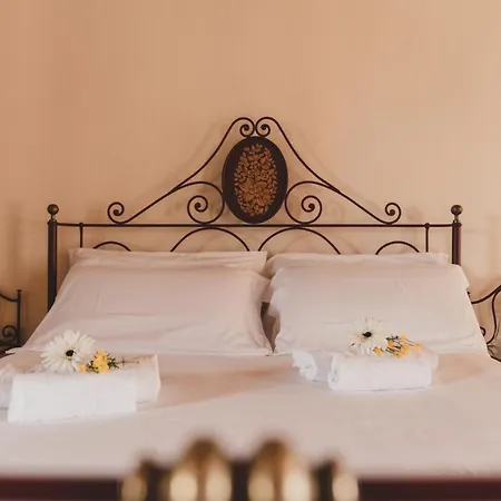 Tenuta Montezeglio Country Family House
