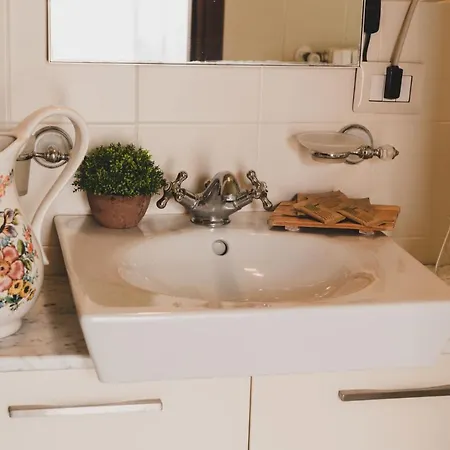 Tenuta Montezeglio Hotel