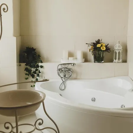 Tenuta Montezeglio 3* Invorio Inferiore