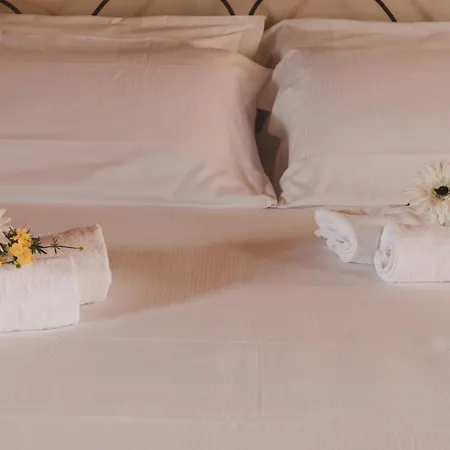 Hotel Tenuta Montezeglio Country Family House 3*