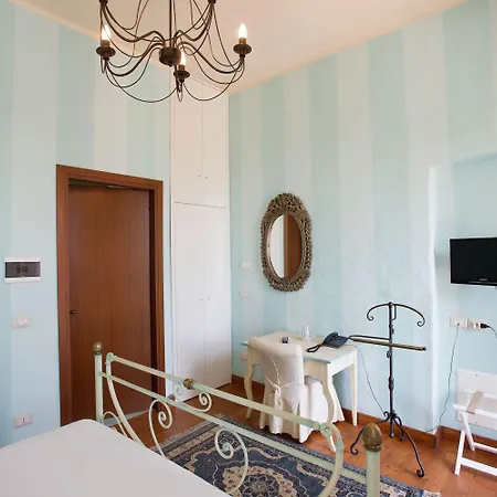 Hotel Tenuta Montezeglio 3*