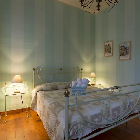 Hotel Tenuta Montezeglio 3*