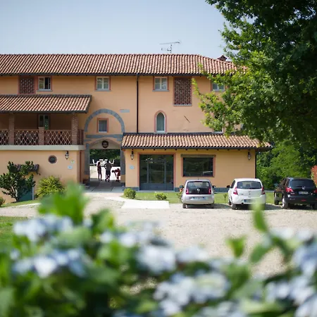Tenuta Montezeglio 3* Invorio Inferiore