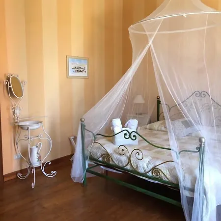 Hotel Tenuta Montezeglio 3*