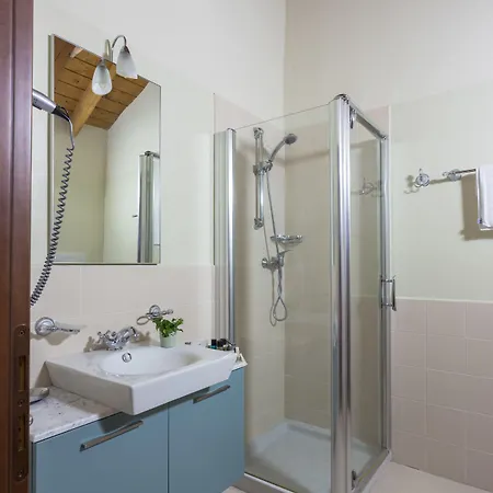 Tenuta Montezeglio 3*