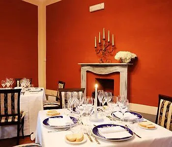 Hotel Tenuta Montezeglio Country Family House