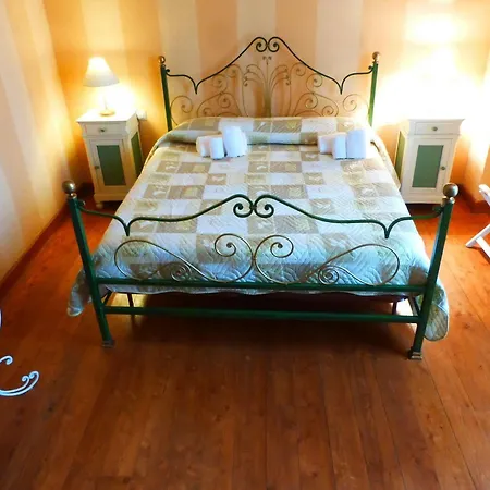 Hotel Tenuta Montezeglio Country Family House